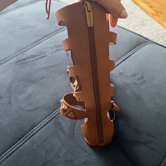 Vince Camuto sandals - Picture 3 of 4